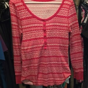Old Navy Red Patterned Long Sleeve Top